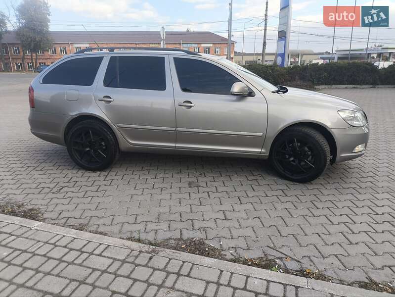 Универсал Skoda Octavia 2010 в Сумах