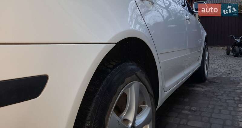 Универсал Skoda Octavia 2008 в Глухове