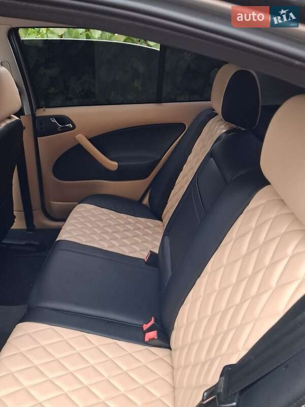 Універсал Skoda Octavia 2001 в Умані