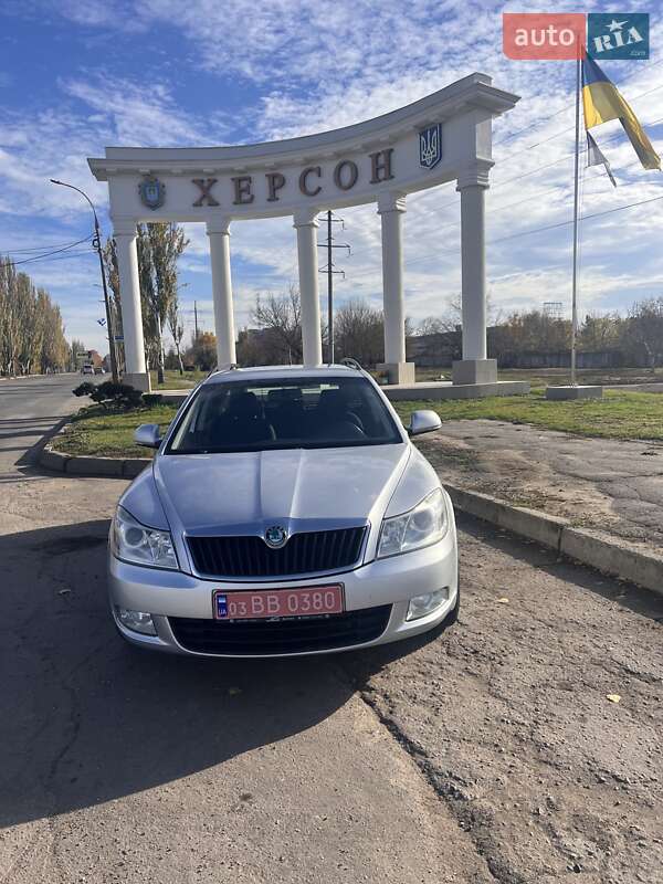 Универсал Skoda Octavia 2012 в Одессе фото 3 Универсал Skoda Octavia 2012 в Одессе