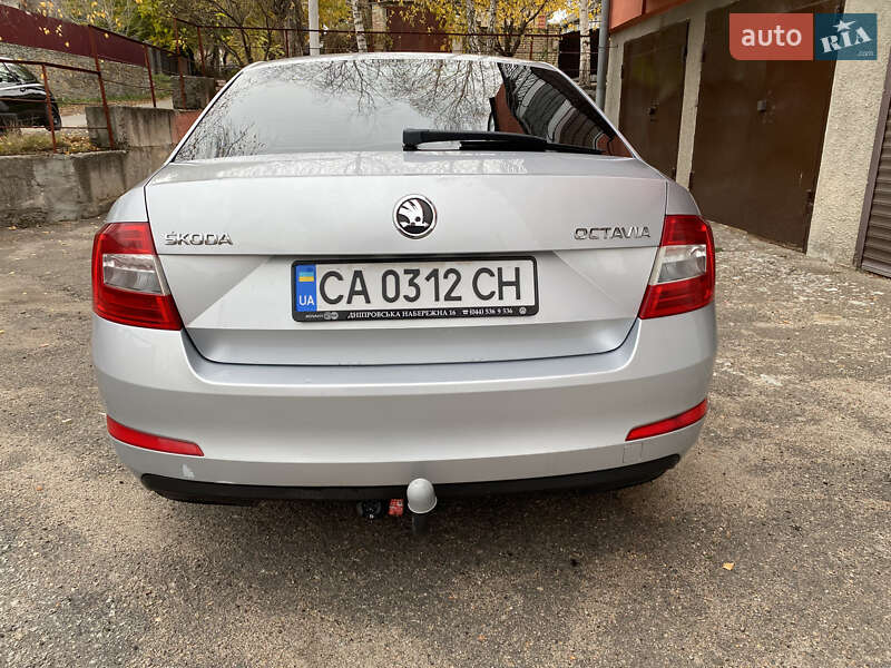 Лифтбек Skoda Octavia 2013 в Умани