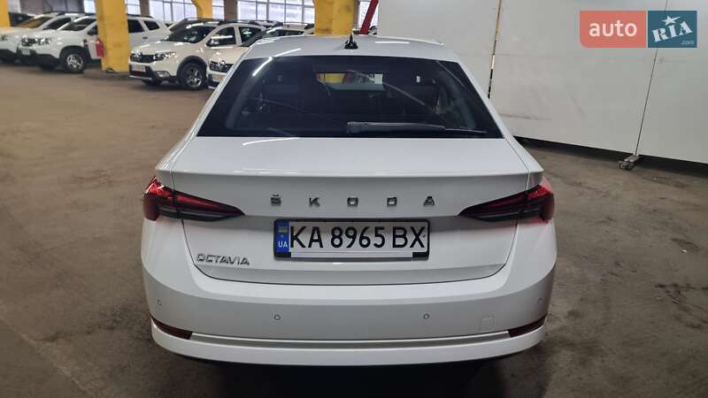 Лифтбек Skoda Octavia 2021 в Киеве