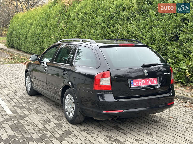 Универсал Skoda Octavia 2010 в Луцке фото 4 Универсал Skoda Octavia 2010 в Луцке