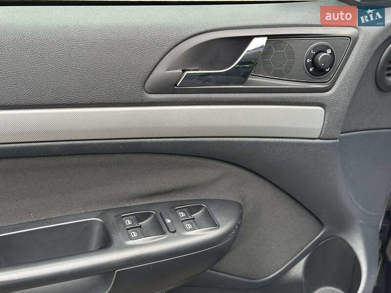 Универсал Skoda Octavia 2010 в Луцке фото 8 Универсал Skoda Octavia 2010 в Луцке