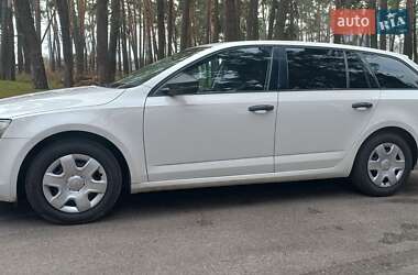 Універсал Skoda Octavia 2014 в Чернігові