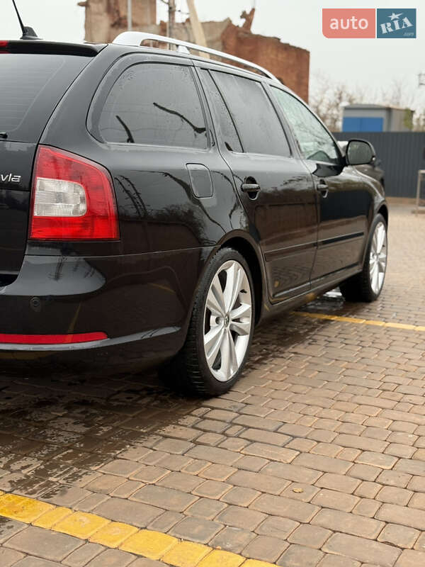 Універсал Skoda Octavia 2010 в Кривому Розі