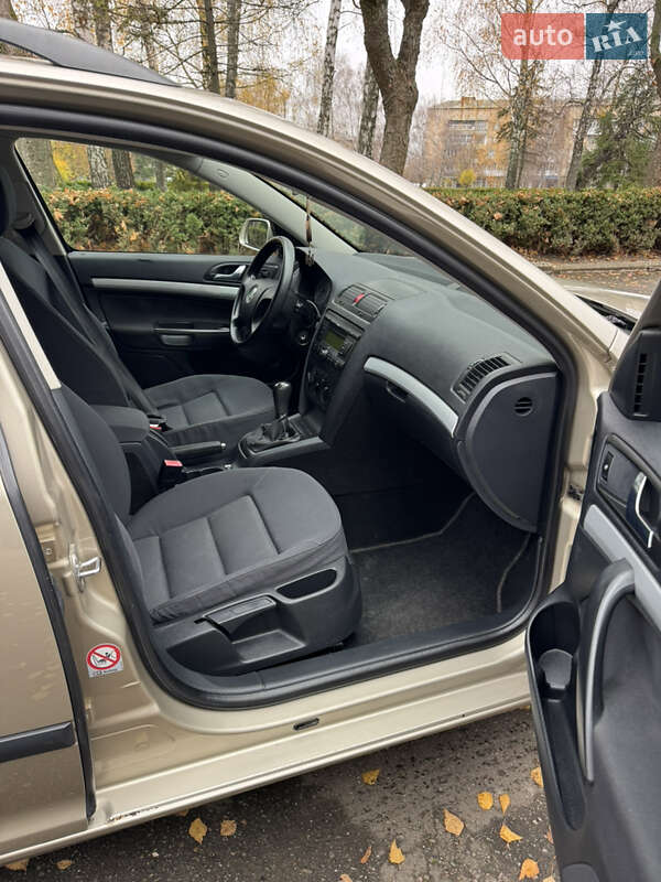 Універсал Skoda Octavia 2005 в Хотині