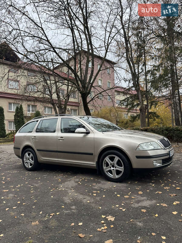 Універсал Skoda Octavia 2005 в Хотині
