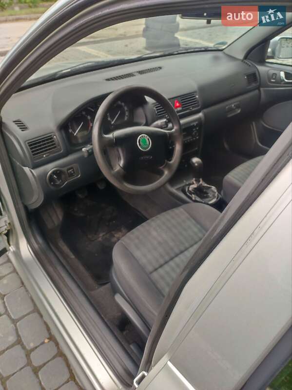 Универсал Skoda Octavia 2006 в Чемеровцах