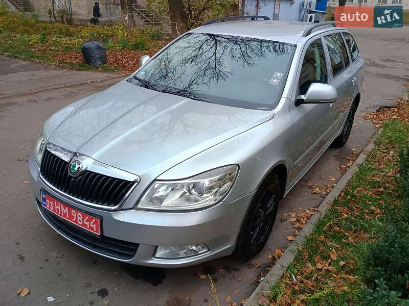 Універсал Skoda Octavia 2012 в Рівному