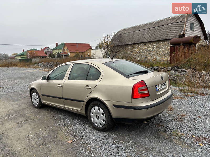 Лифтбек Skoda Octavia 2006 в Звягеле фото 2 Лифтбек Skoda Octavia 2006 в Звягеле