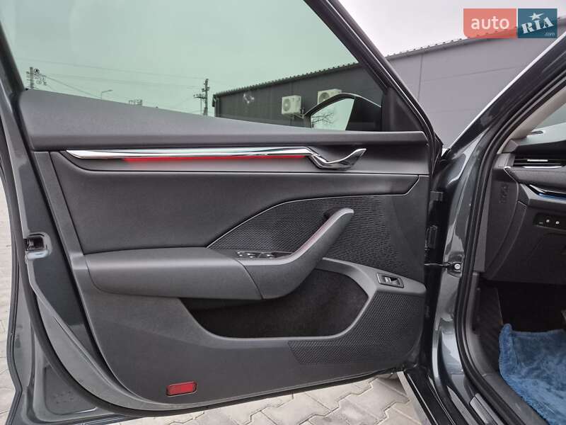 Універсал Skoda Octavia 2021 в Бережанах