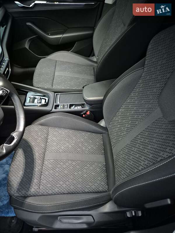 Універсал Skoda Octavia 2021 в Бережанах