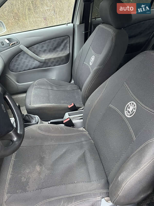 Лифтбек Skoda Octavia 1998 в Городке фото 12 Лифтбек Skoda Octavia 1998 в Городке