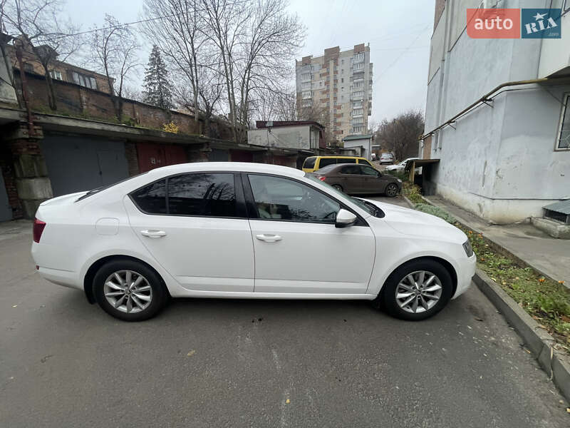 Лифтбек Skoda Octavia 2015 в Хмельницком