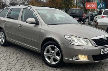 Универсал Skoda Octavia 2011 в Староконстантинове