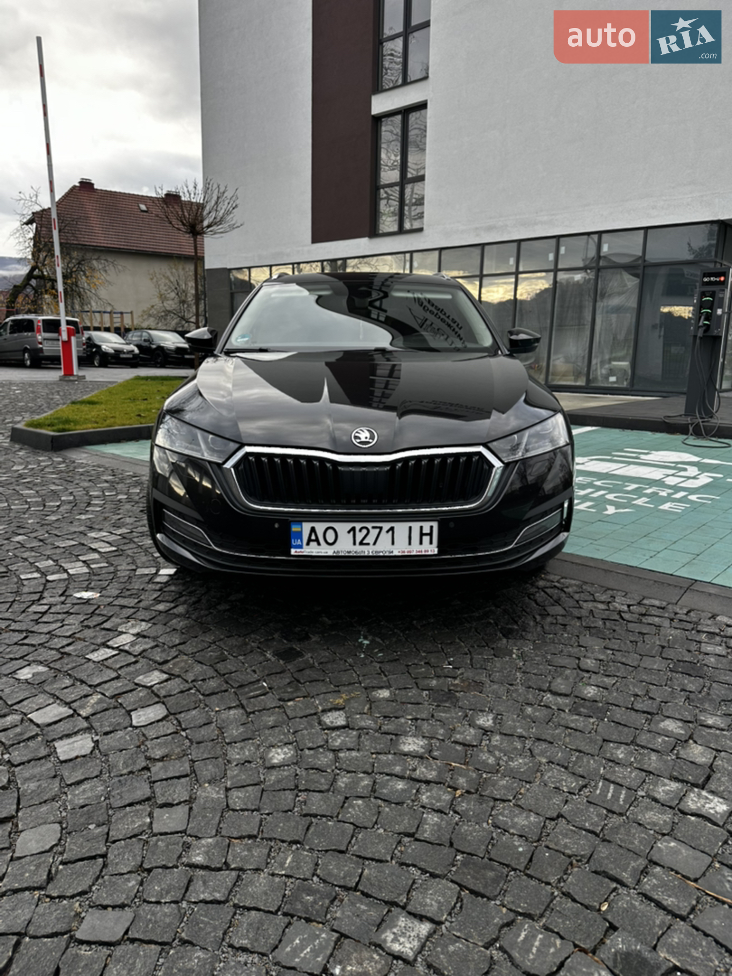 2021 Skoda Octavia - фото 1