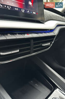 Универсал Skoda Octavia 2021 в Сваляве