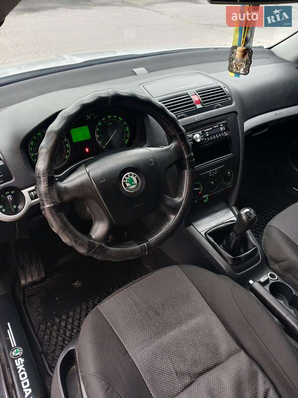 Лифтбек Skoda Octavia 2006 в Нетешине фото 26 Лифтбек Skoda Octavia 2006 в Нетешине