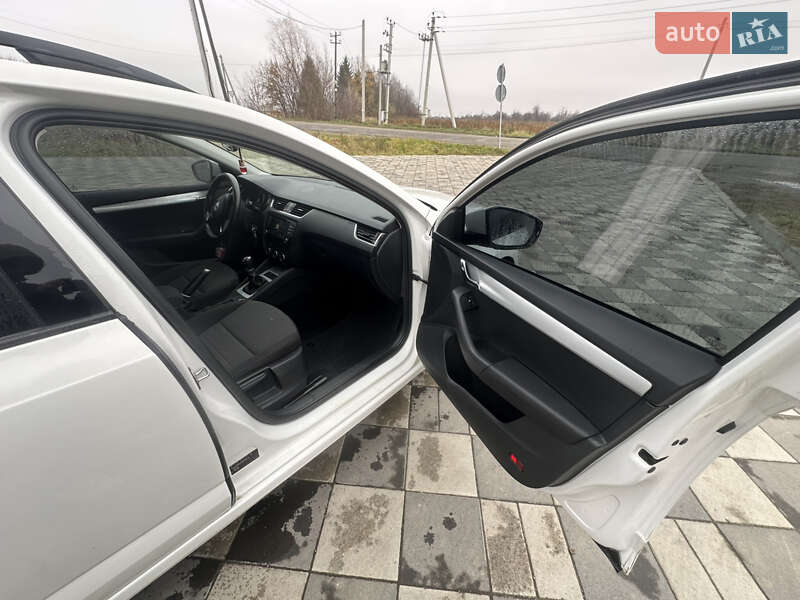 Универсал Skoda Octavia 2016 в Самборе фото 18 Универсал Skoda Octavia 2016 в Самборе