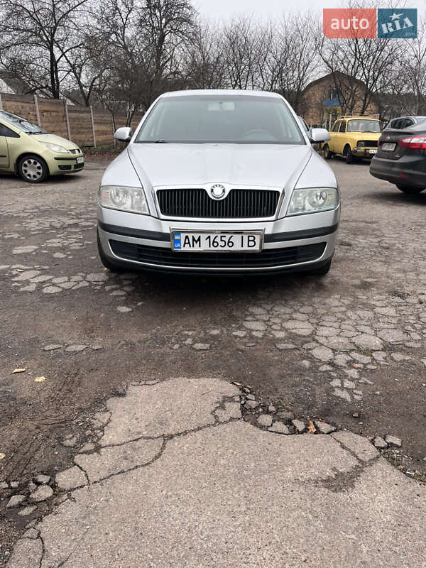 Лифтбек Skoda Octavia 2007 в Житомире