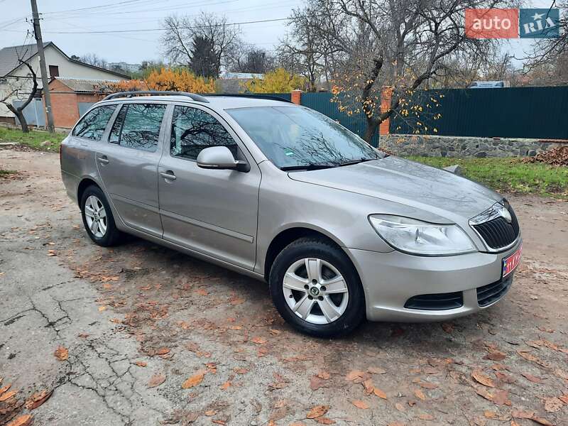Універсал Skoda Octavia 2009 в Полтаві