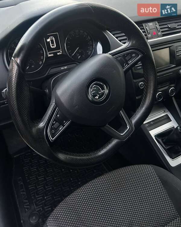 Універсал Skoda Octavia 2015 в Львові