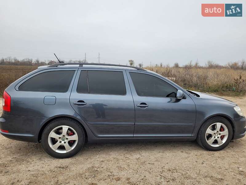 Универсал Skoda Octavia 2011 в Запорожье фото 2 Универсал Skoda Octavia 2011 в Запорожье