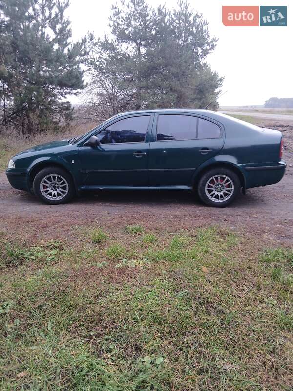 Лифтбек Skoda Octavia 2000 в Лопатине