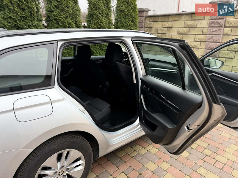 Універсал Skoda Octavia 2022 в Луцьку