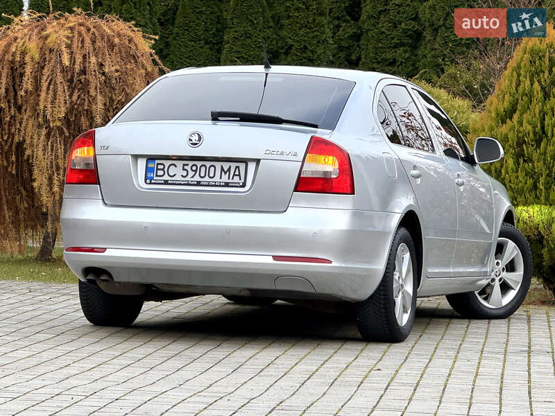 Лифтбек Skoda Octavia 2009 в Самборе
