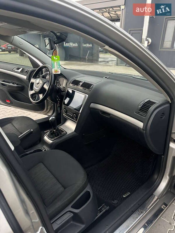 Универсал Skoda Octavia 2009 в Шумске фото 10 Универсал Skoda Octavia 2009 в Шумске