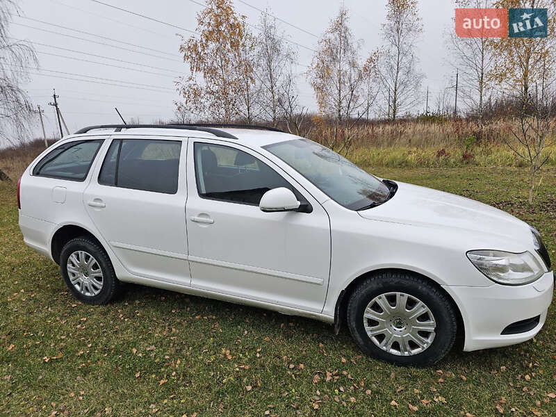 Универсал Skoda Octavia 2011 в Львове фото 2 Универсал Skoda Octavia 2011 в Львове