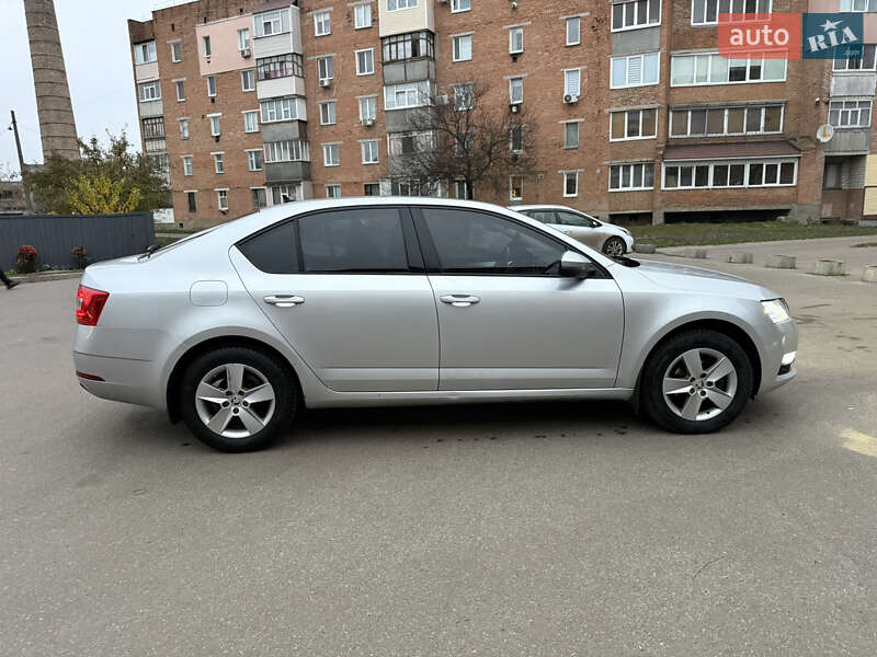 Лифтбек Skoda Octavia 2017 в Бахмаче фото 4 Лифтбек Skoda Octavia 2017 в Бахмаче