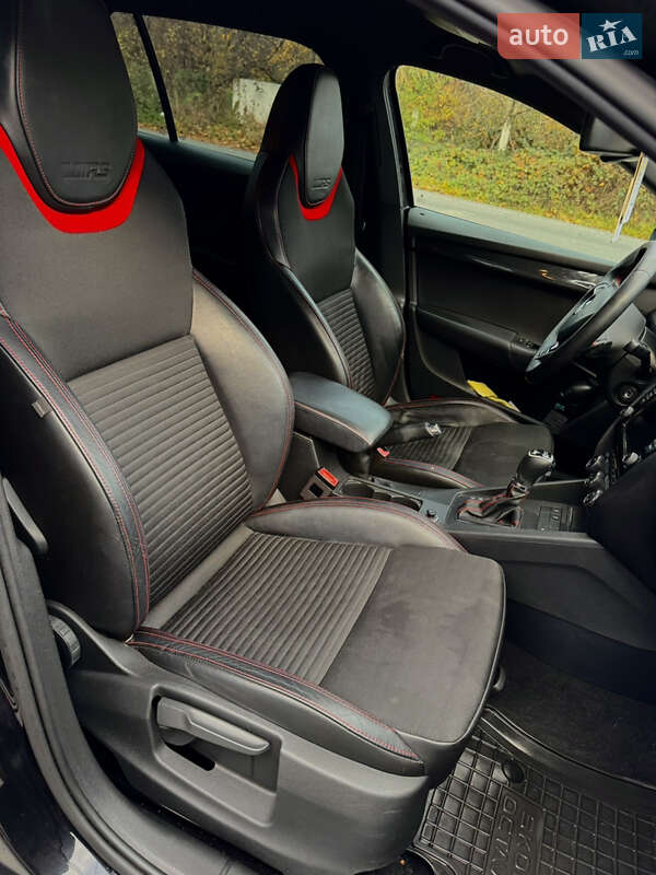 Универсал Skoda Octavia 2015 в Ужгороде