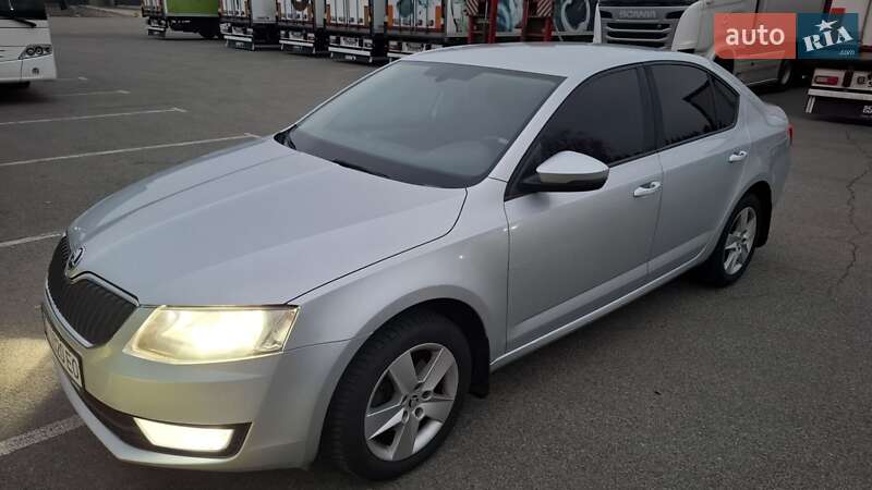 Лифтбек Skoda Octavia 2016 в Буче