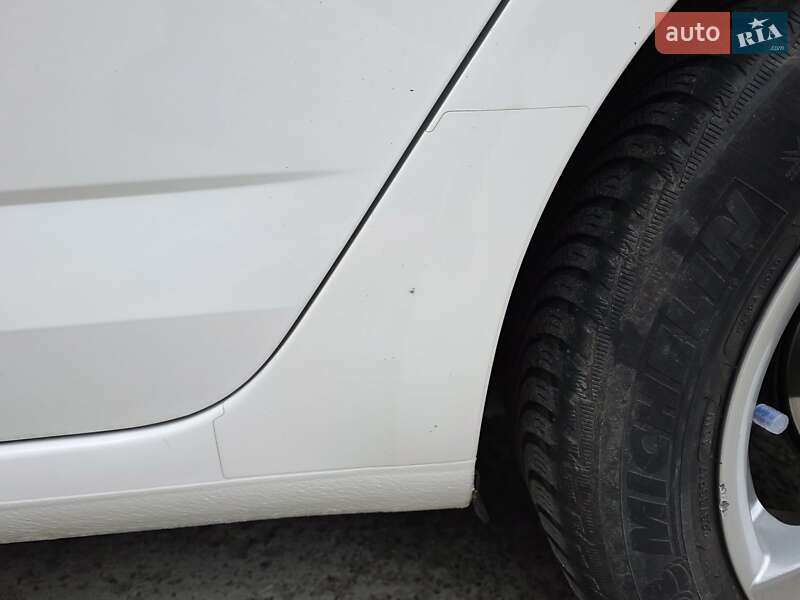 Універсал Skoda Octavia 2013 в Києві фото 26 Універсал Skoda Octavia 2013 в Києві