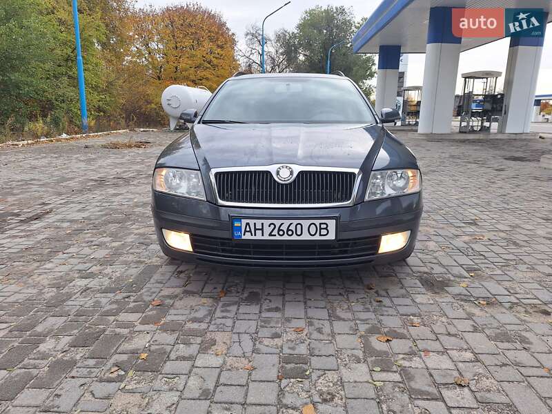 Універсал Skoda Octavia 2007 в Дніпрі