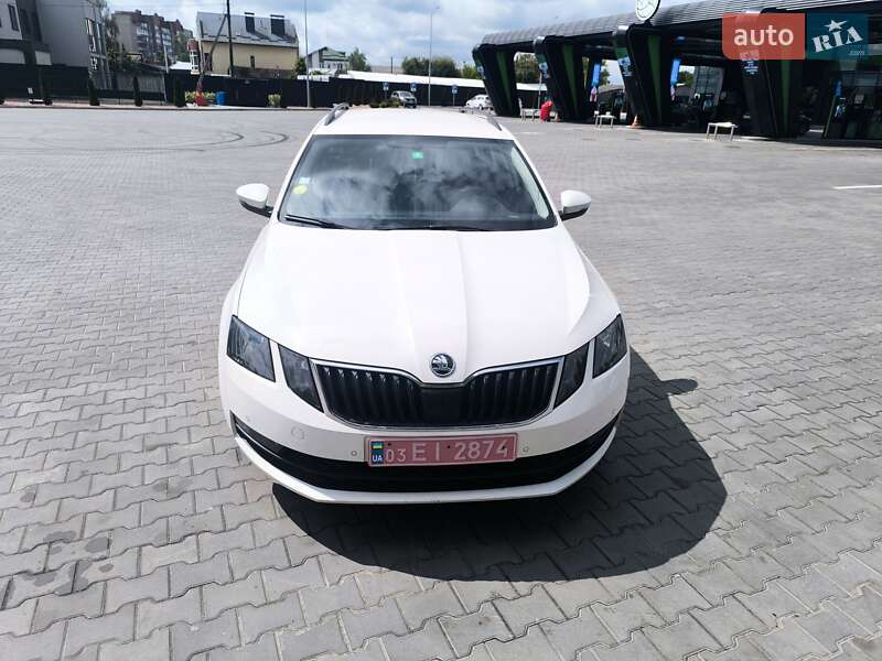 Универсал Skoda Octavia 2020 в Луцке фото Универсал Skoda Octavia 2020 в Луцке