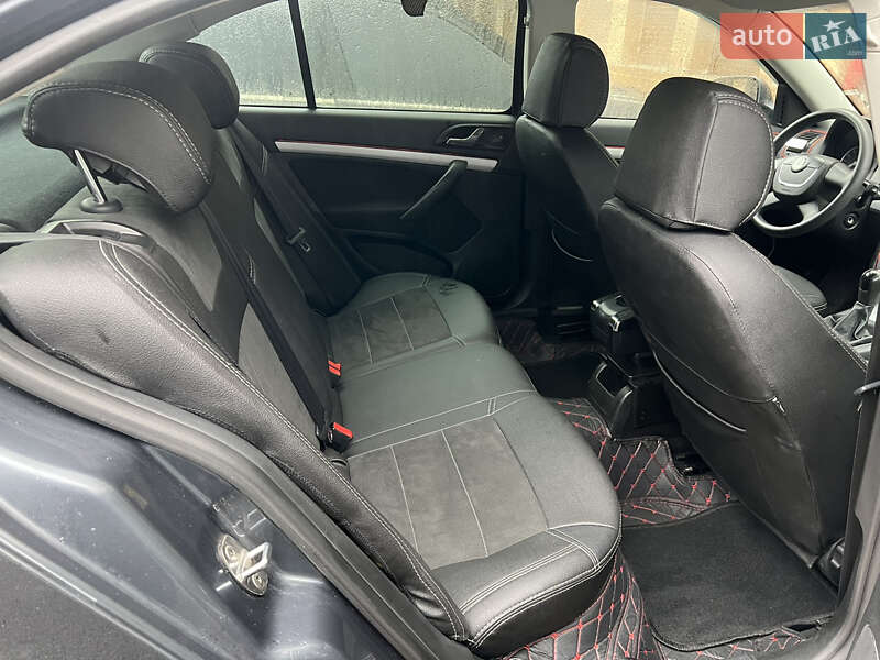 Лифтбек Skoda Octavia 2010 в Виннице