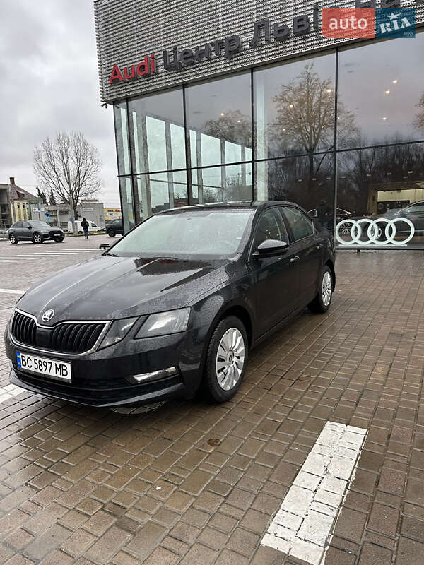Лифтбек Skoda Octavia 2018 в Львове фото 4 Лифтбек Skoda Octavia 2018 в Львове