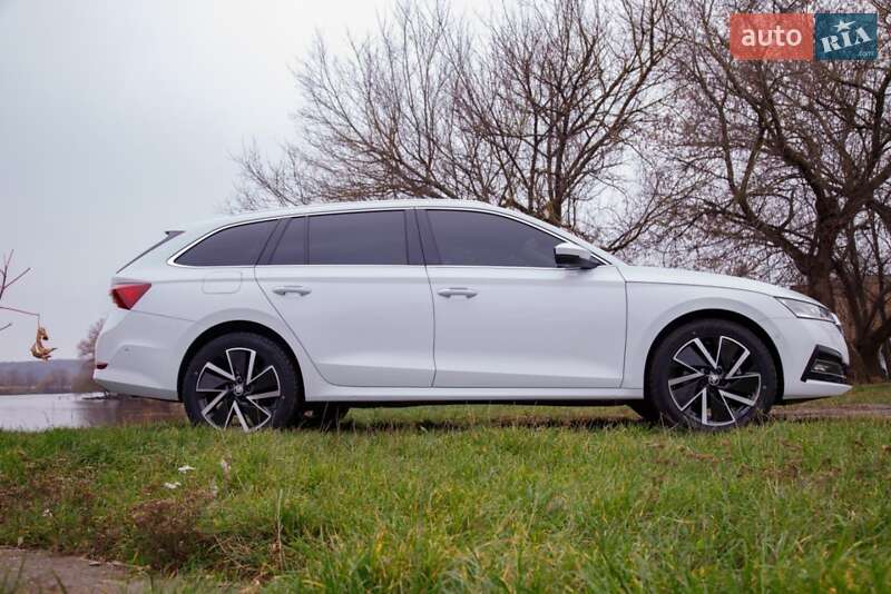 Универсал Skoda Octavia 2021 в Бердичеве