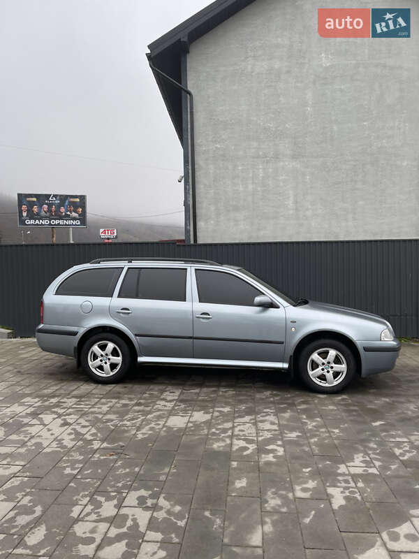 Универсал Skoda Octavia 2003 в Надворной