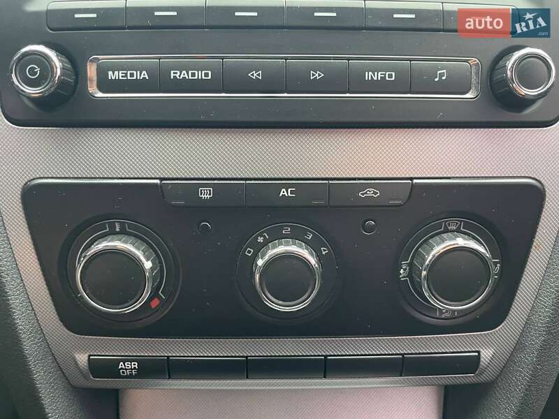 Лифтбек Skoda Octavia 2011 в Киеве фото 24 Лифтбек Skoda Octavia 2011 в Киеве