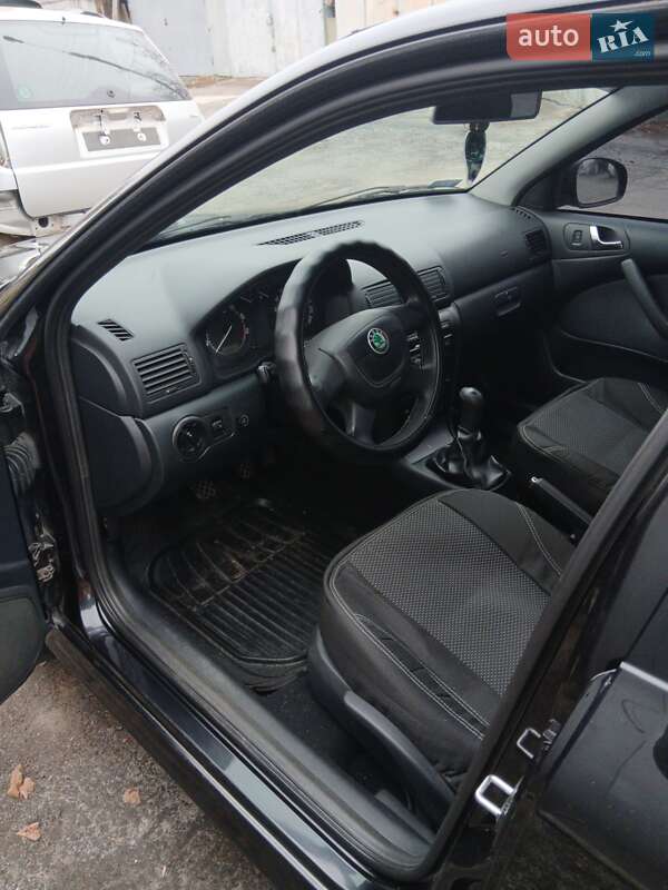 Лифтбек Skoda Octavia 2010 в Святопетровское фото 6 Лифтбек Skoda Octavia 2010 в Святопетровское