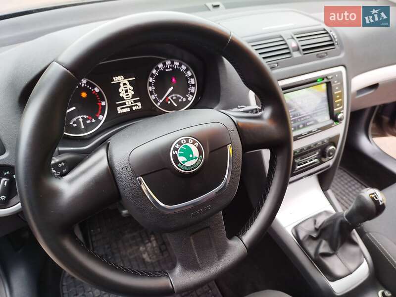 Універсал Skoda Octavia 2010 в Конотопі