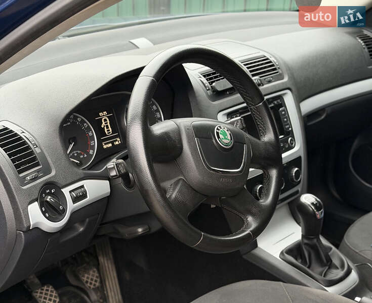 Універсал Skoda Octavia 2011 в Черкасах