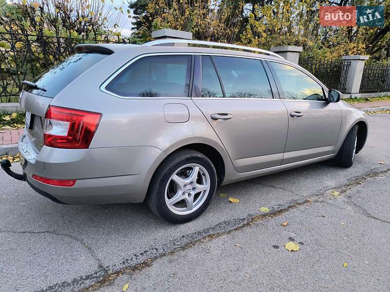 Универсал Skoda Octavia 2014 в Умани