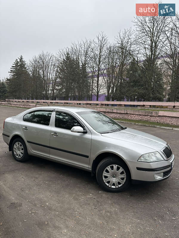 Ліфтбек Skoda Octavia 2006 в Кам'янському
