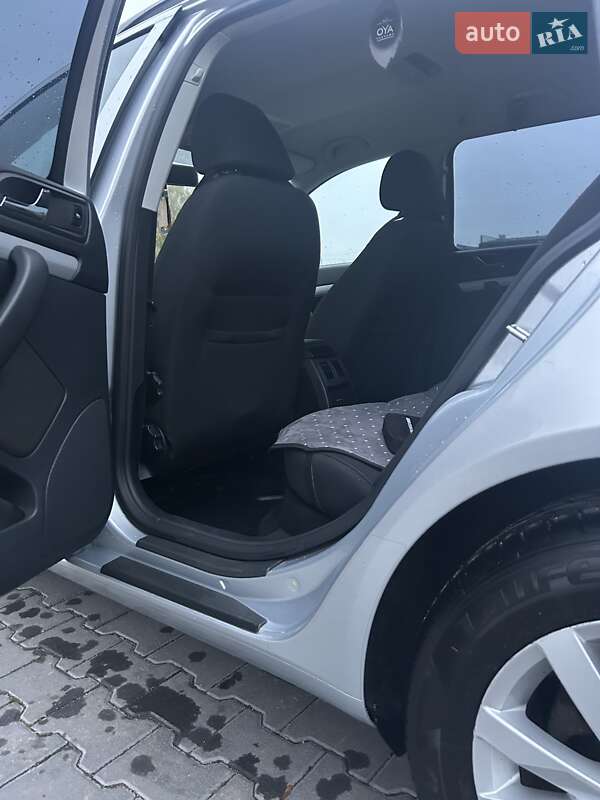 Универсал Skoda Octavia 2011 в Зборове